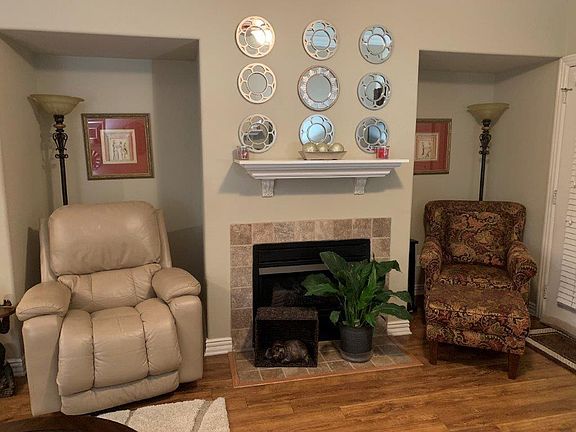 3rd image of 2806 Valley West Ct