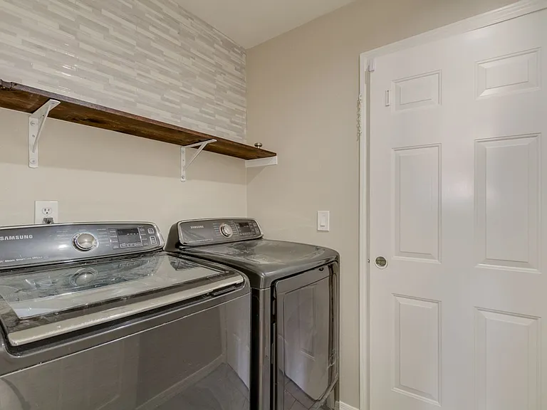 4314 E Juanita Ave — Photo 36