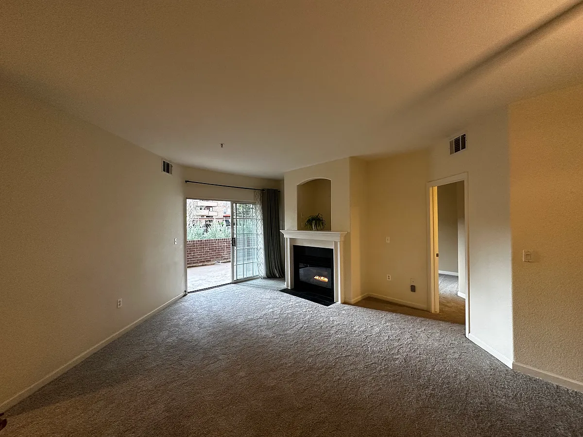 Building Photo - 540 Mohawk Dr #2
