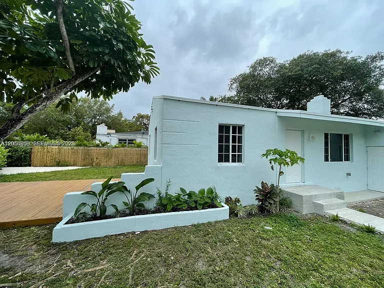 6344 NW Miami Pl — Photo 20