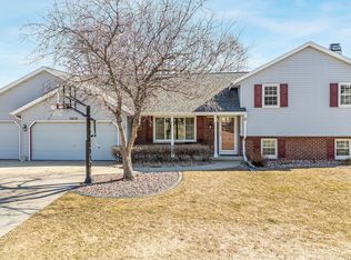 3650 N Chappell Dr, Appleton, WI 54914