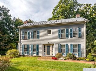 41 Old Post Rd N, Red Hook, NY 12571