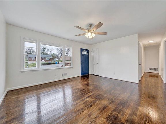 5th image of 302 Deaner Dr NW