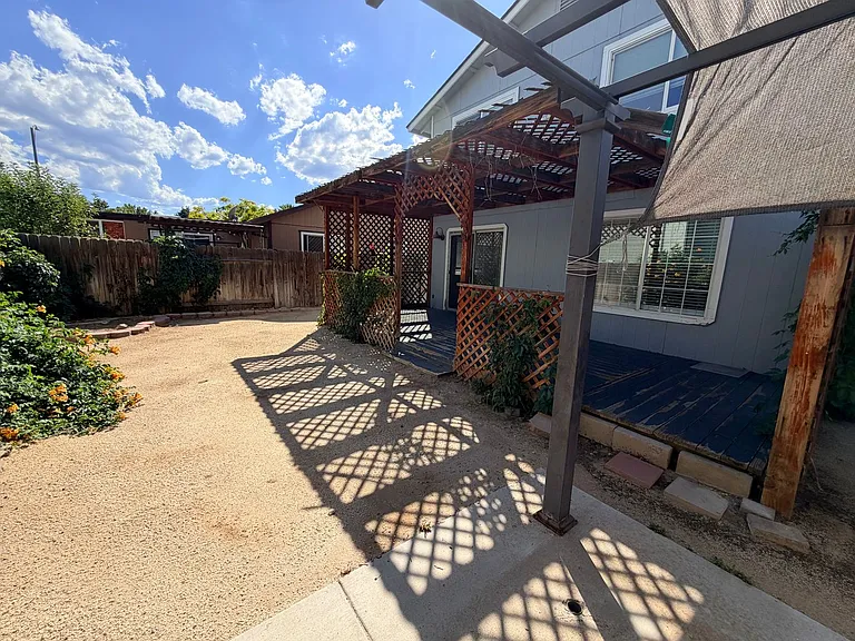 1862 Espee Ct — Photo 15