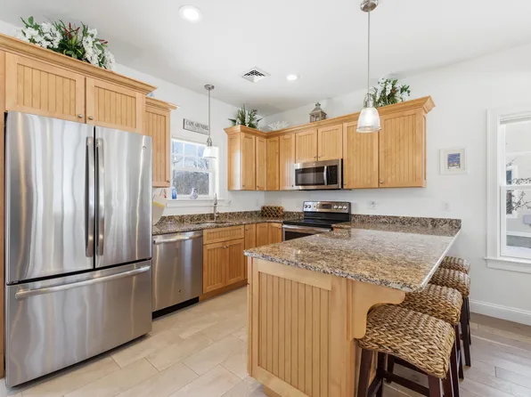 17 Adams Lane #1, Arundel, ME 04046