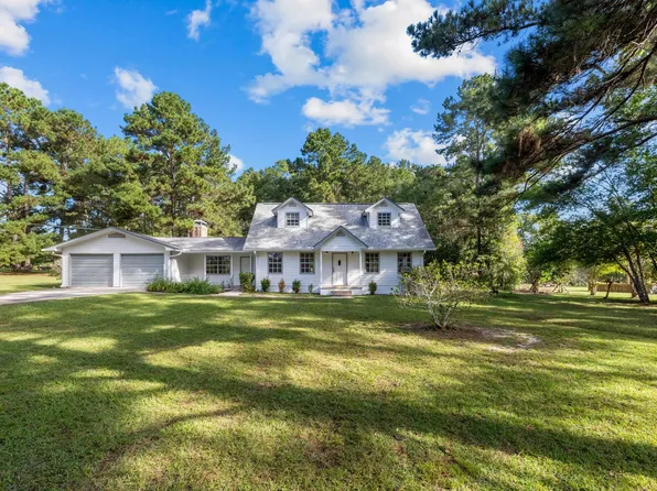 5076 Valley Farm Rd, Tallahassee, FL 32303