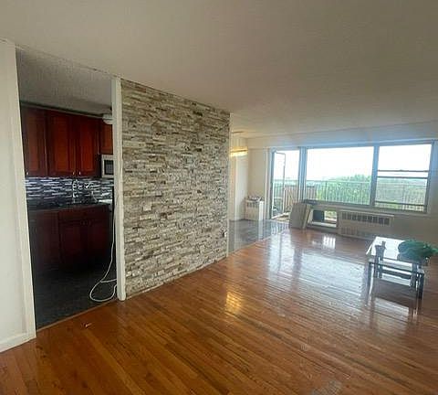 3rd image of 34-12 113th St #8E