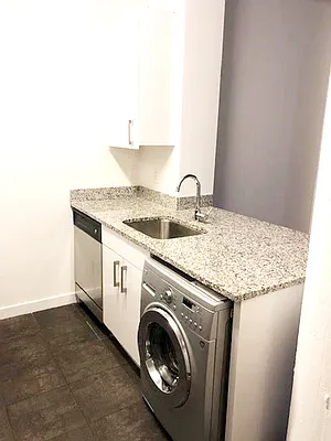 Rented by Modern Spaces | media 11