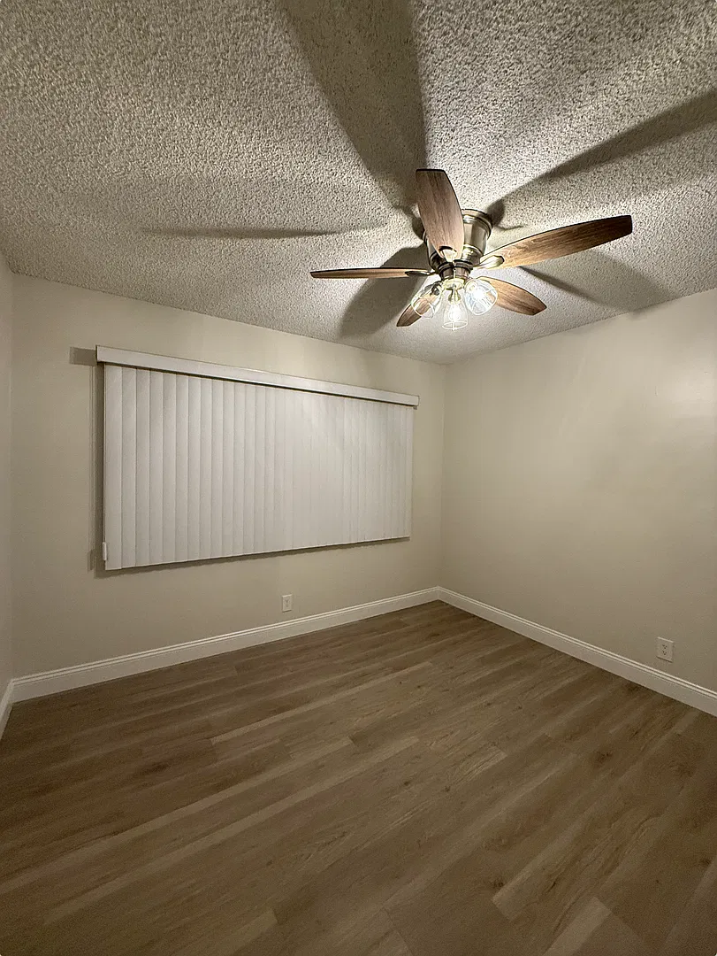 Seville Apts 1119 — Photo 3