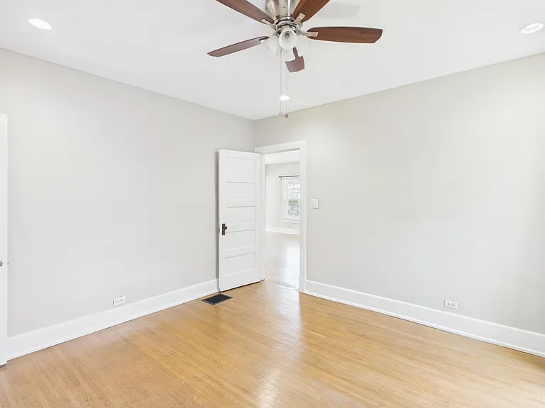 2044 Douglass Blvd #2 — Photo 27