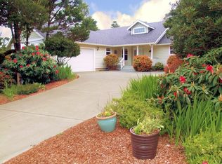 3 Sea Watch Pl, Florence, OR 97439