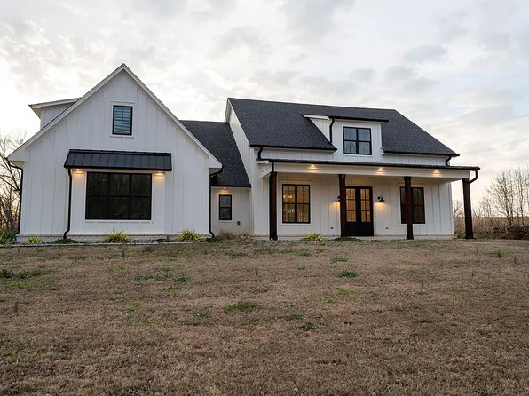 84 Dudley Pl, Byhalia, MS 38611