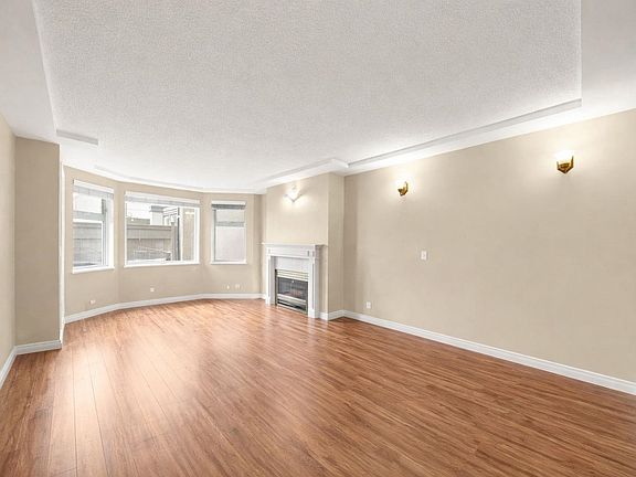 2nd image of 4821 53rd St #B205