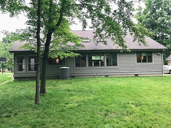 5th image of 3266 Shoreline Dr