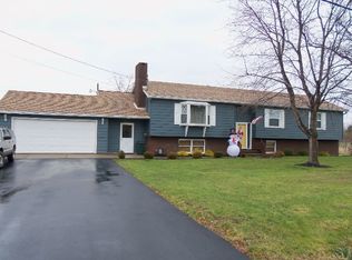 4616 Berry Rd, Fredonia, NY 14063