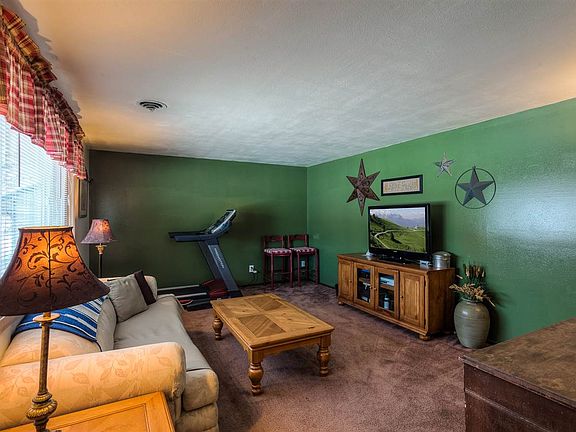 3rd image of 5011 N Mitchell Dr