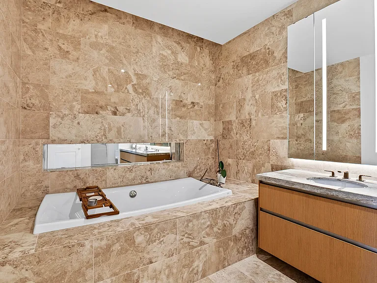 363 E Wacker Dr #3709 — Photo 25