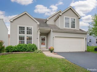 1572 Hunter Ct, Geneva, IL 60134