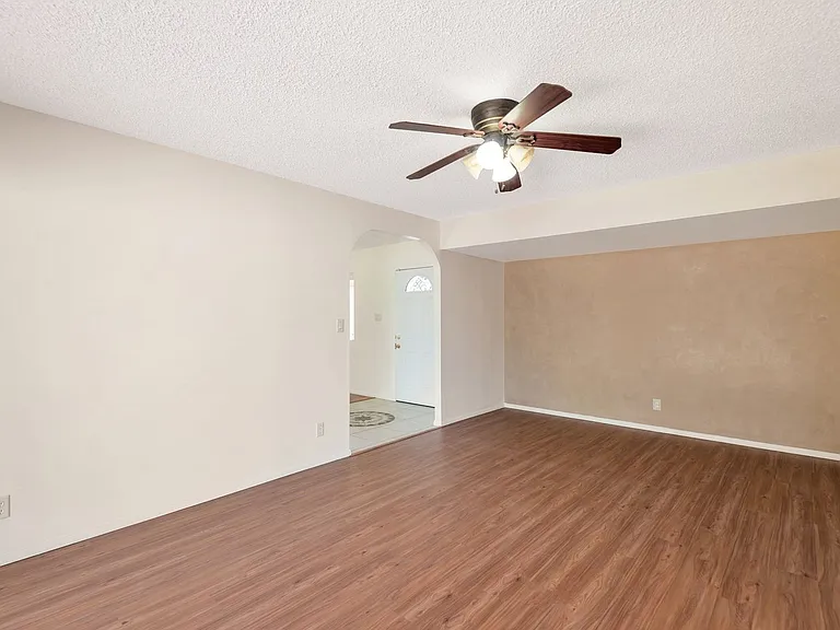2809 N Granite Reef Rd — Photo 9