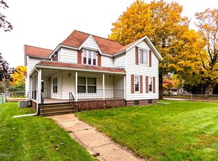 407 S Mantorville Ave, Kasson, MN 55944