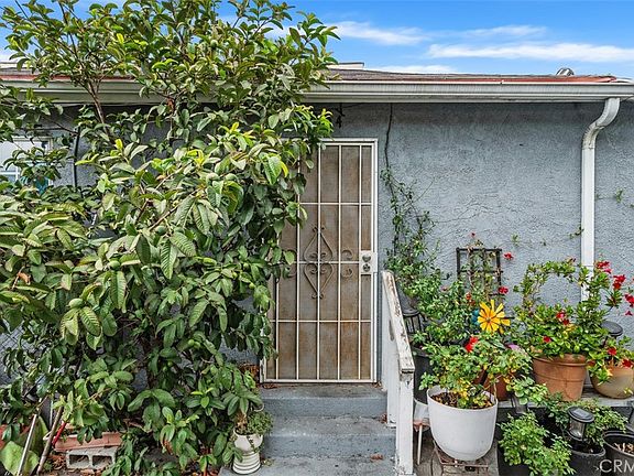 5th image of 426 N Virgil Ave