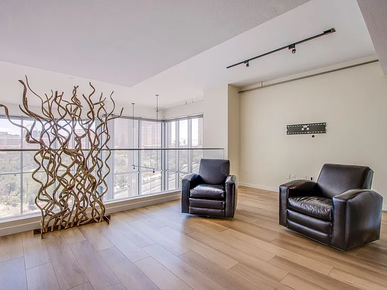 360 E Desert Inn Rd #1008 — Photo 35