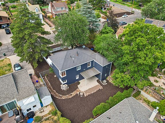 3rd image of 464 E 10th Ave N