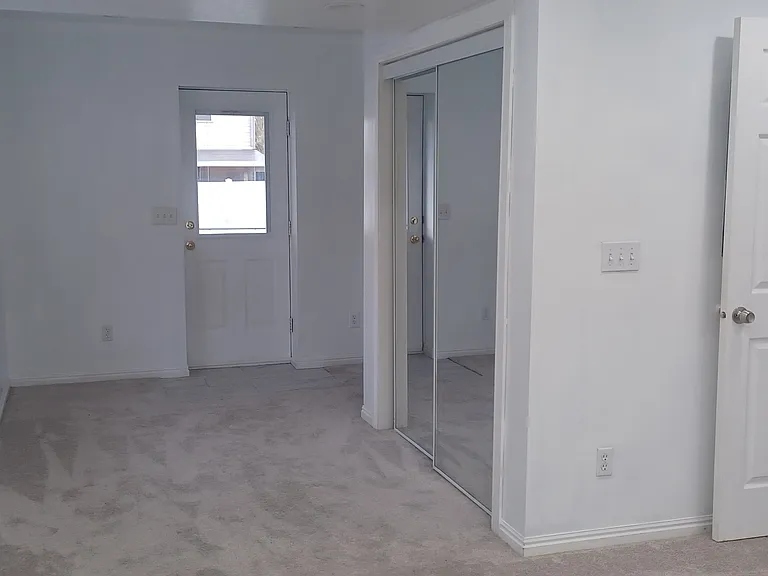 2949 W 2175 S — Photo 11