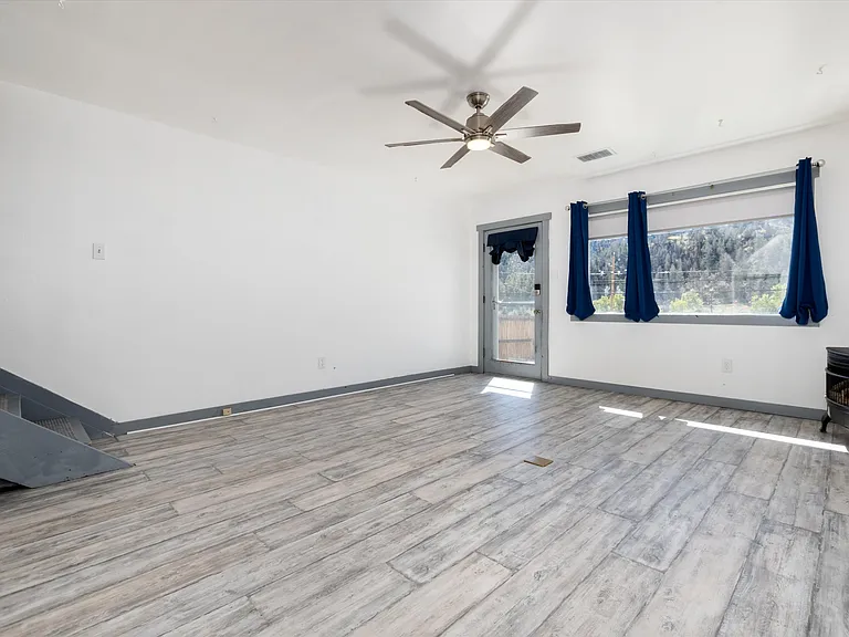 735 Colorado Blvd — Photo 7