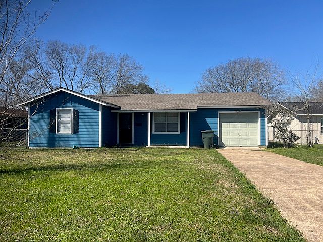 1st image of 3982 Broadmoor Dr