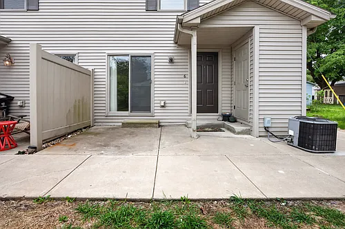 3 Ross Dr #6 Photo 1