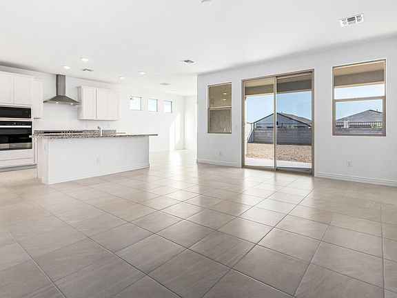 5th image of 14831 W Honeysuckle Drive