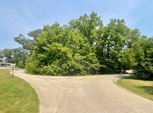 Esterbrock Dr, North Webster, IN 46555