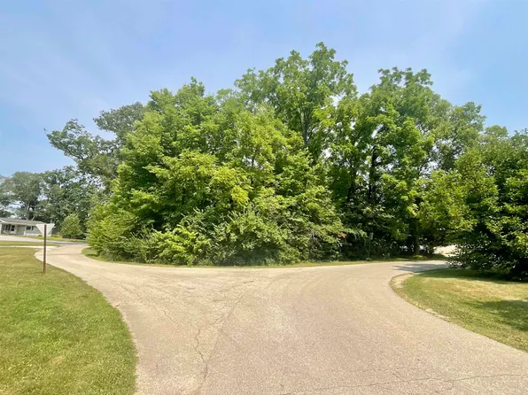 Esterbrock Dr, North Webster, IN 46555