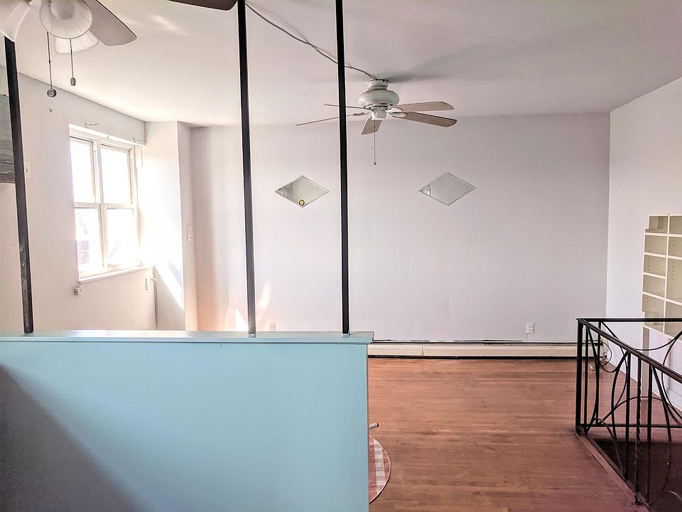 1st image of 1613 Snyder Ave Floor 3