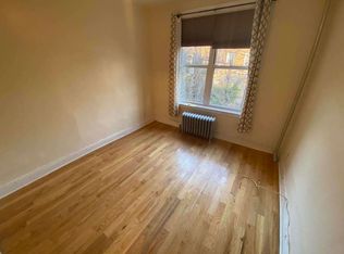 30-61 48th St #1B, Astoria, NY 11103