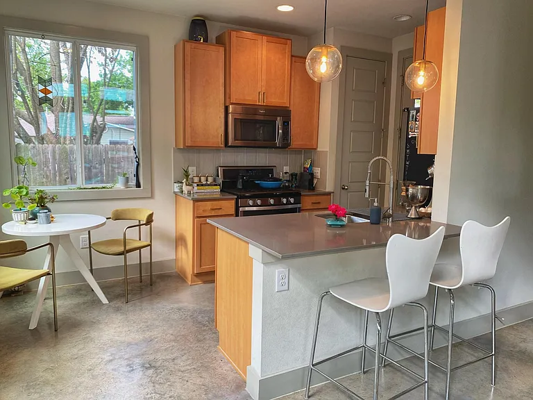 1709 Madison Ave — Photo 8