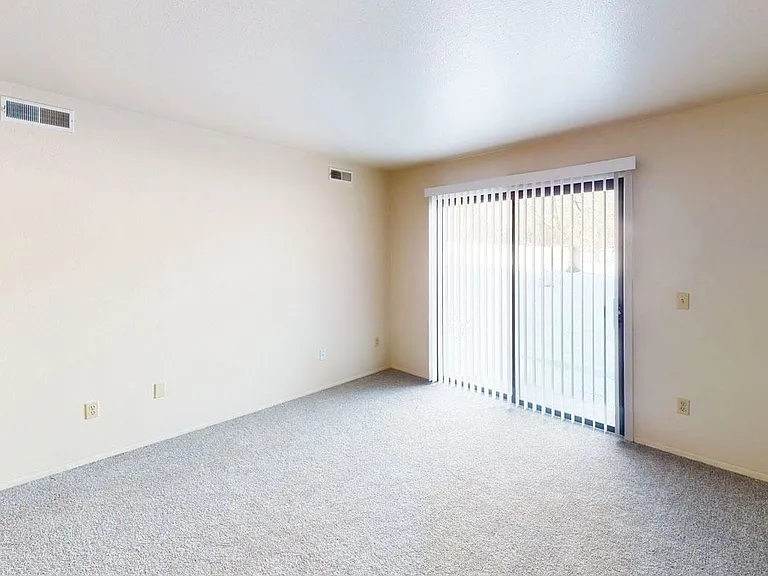 Walnut Trail Apartments — Photo 14