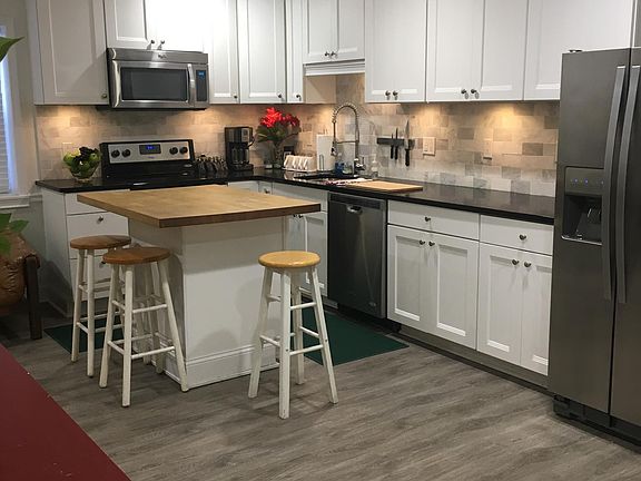 4th image of 417 S Fess Ave APT 4