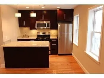 Building Photo - 100 Old Harbor St #2