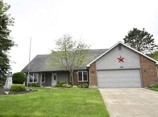 3036 Carrington Dr, Fort Wayne, IN 46804