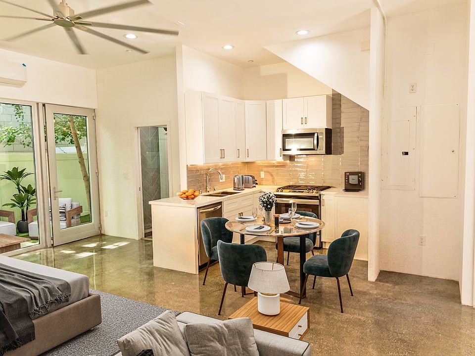 1st image of 3450 Cahuenga Blvd W