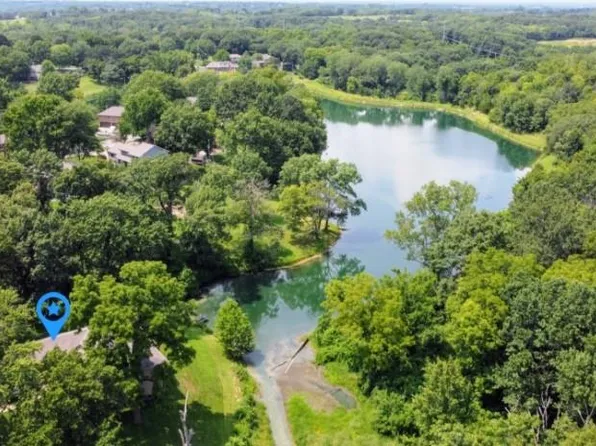 10738 N Miller Ln, Kansas City, KS 66109