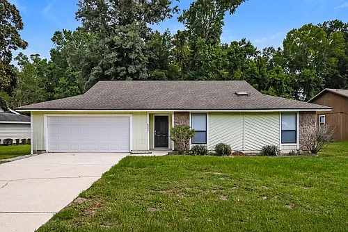 6267 Island Forest Dr Photo 1