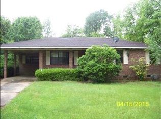 812 Barkley Rd, Hattiesburg, MS 39401