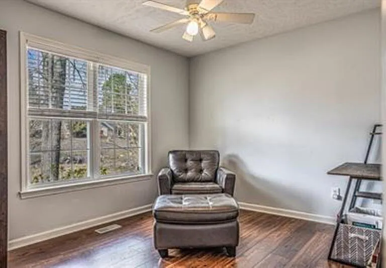 475 Northview Dr — Photo 13