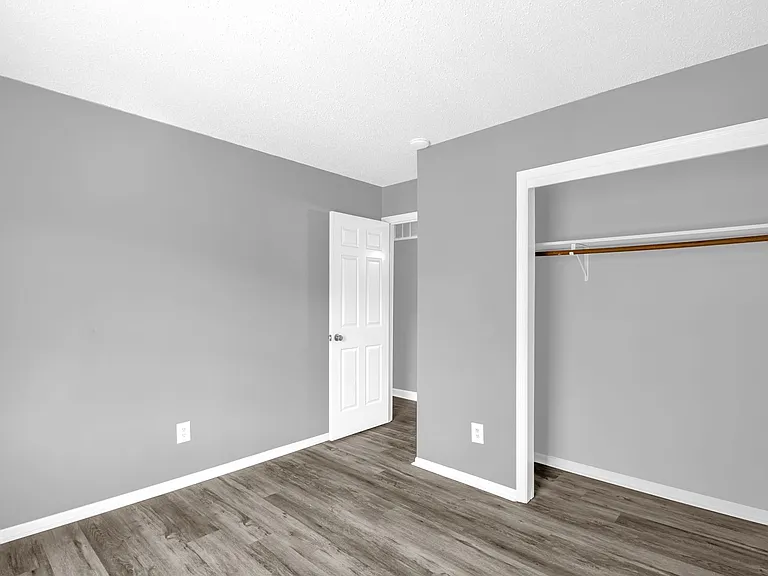 3317 Regents Park Ln #C — Photo 25
