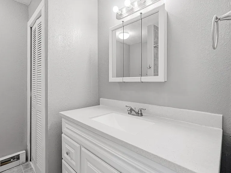 2280 S Oswego Way #201 — Photo 14
