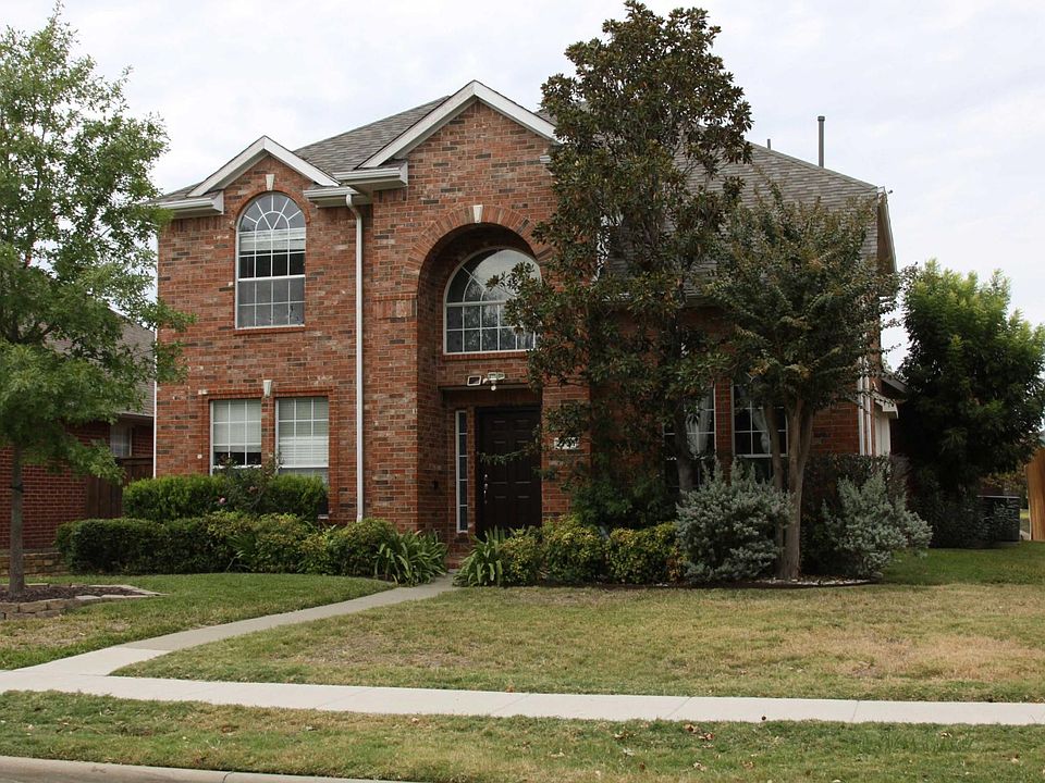 1st image of 2721 Faxon Dr