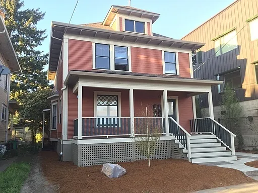 #108-3745 SE Belmont — Photo 3